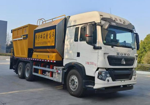 同步碎石封層車